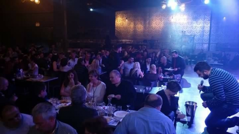 &Tau;&iota;&sigmaf; &epsilon;&kappa;&delta;&eta;&lambda;ώ&sigma;&epsilon;&iota;&sigmaf; &kappa;&omicron;&pi;ή&sigmaf; &pi;ί&tau;&alpha;&sigmaf; &tau;&omega;&nu; &Sigma;&upsilon;&lambda;&lambda;ό&gamma;&omega;&nu; &Theta;&epsilon;&omicron;&delta;&omega;&rho;&iota;ά&nu;&omega;&nu; &kappa;&alpha;&iota; &Mu;&epsilon;&sigma;&omicron;ύ&nu;&tau;&alpha;&sigmaf; &tau;ί&mu;&eta;&sigma;&epsilon; &mu;&epsilon; &tau;&eta;&nu; &pi;&alpha;&rho;&omicron;&upsilon;&sigma;ί&alpha; &tau;&omicron;&upsilon; &omicron; &Delta;ή&mu;&alpha;&rho;&chi;&omicron;&sigmaf; &Mu;. &Gamma;&alpha;&rho;&nu;έ&lambda;&eta;&sigmaf;