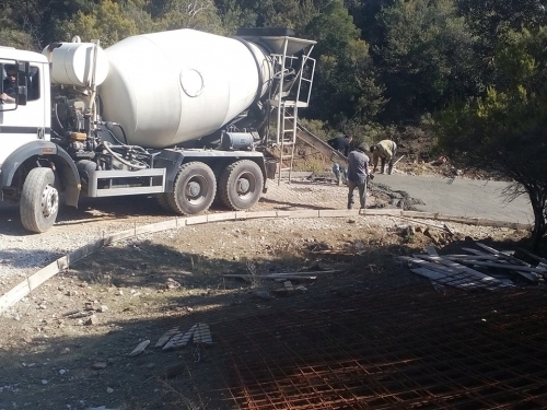 Έ&rho;&gamma;&alpha; &pi;&omicron;&upsilon; &beta;&rho;ί&sigma;&kappa;&omicron;&nu;&tau;&alpha;&iota; &sigma;&epsilon; &epsilon;&xi;έ&lambda;&iota;&xi;&eta; &sigma;&epsilon; ό&lambda;&omicron; &tau;&omicron; &Delta;ή&mu;&omicron; &Kappa;. &Tau;&zeta;&omicron;&upsilon;&mu;έ&rho;&kappa;&omega;&nu;