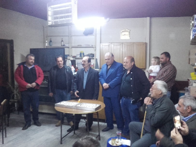 Έ&kappa;&omicron;&psi;&alpha;&nu; &tau;&eta;&nu; &pi;ί&tau;&alpha; &sigma;&tau;&omicron; &Sigma;&upsilon;&nu;&epsilon;&tau;&alpha;&iota;&rho;&iota;&sigma;&mu;ό &Alpha;&theta;&alpha;&mu;&alpha;&nu;ί&omicron;&upsilon; &amp; &Kappa;ά&tau;&omega; &Alpha;&theta;&alpha;&mu;&alpha;&nu;ί&omicron;&upsilon;