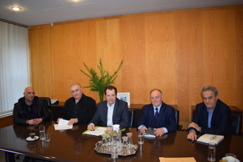 &Delta;&eta;&mu;&omicron;&pi;&rho;ά&tau;&eta;&sigma;&eta; &tau;&omega;&nu; &delta;&rho;ό&mu;&omega;&nu; "&Alpha;&theta;&alpha;&mu;ά&nu;&iota;&omicron; - &Theta;&epsilon;&omicron;&delta;ώ&rho;&iota;&alpha;&nu;&alpha;" &amp; "&Beta;&omicron;&upsilon;&rho;&gamma;&alpha;&rho;έ&lambda;&iota; - &Kappa;&alpha;&tau;&alpha;&rho;&rho;ά&kappa;&tau;&eta;&sigmaf;"